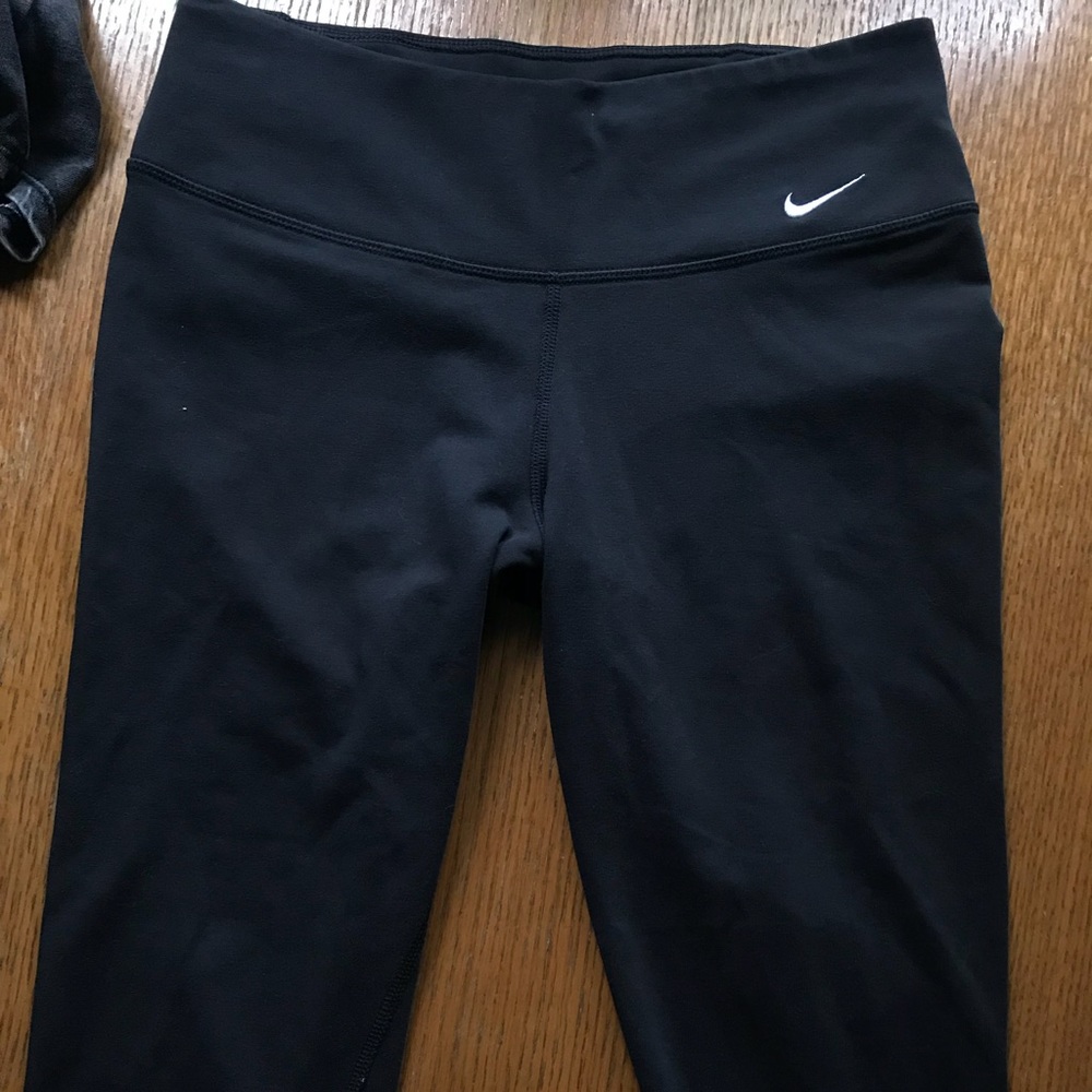 Nike dri-fit Capri leggings!